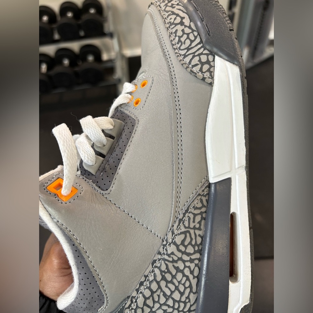 Retro Jordan 3 “Cool Grey” - Picture 6 of 14